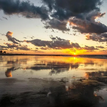 With Frontal Sea-views *