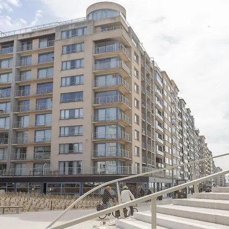 Lejlighed With Frontal Sea-views